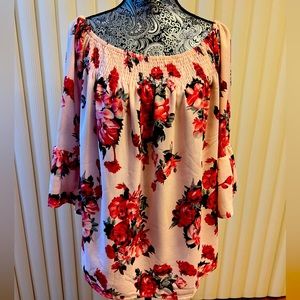 Pink floral XXL blouse.